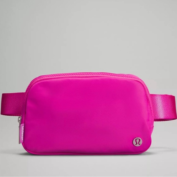 🆕LULULEMON EVERYWHERE BELT BAG PINK - Picture 1 of 8